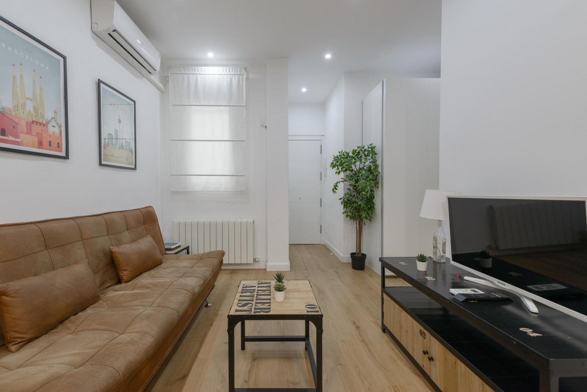 شقة Avila Calle, Precioso Estudio En Santiago Bernabeu-Estrecho En Segundo Piso Sin Ascensor مدريد المظهر الخارجي الصورة