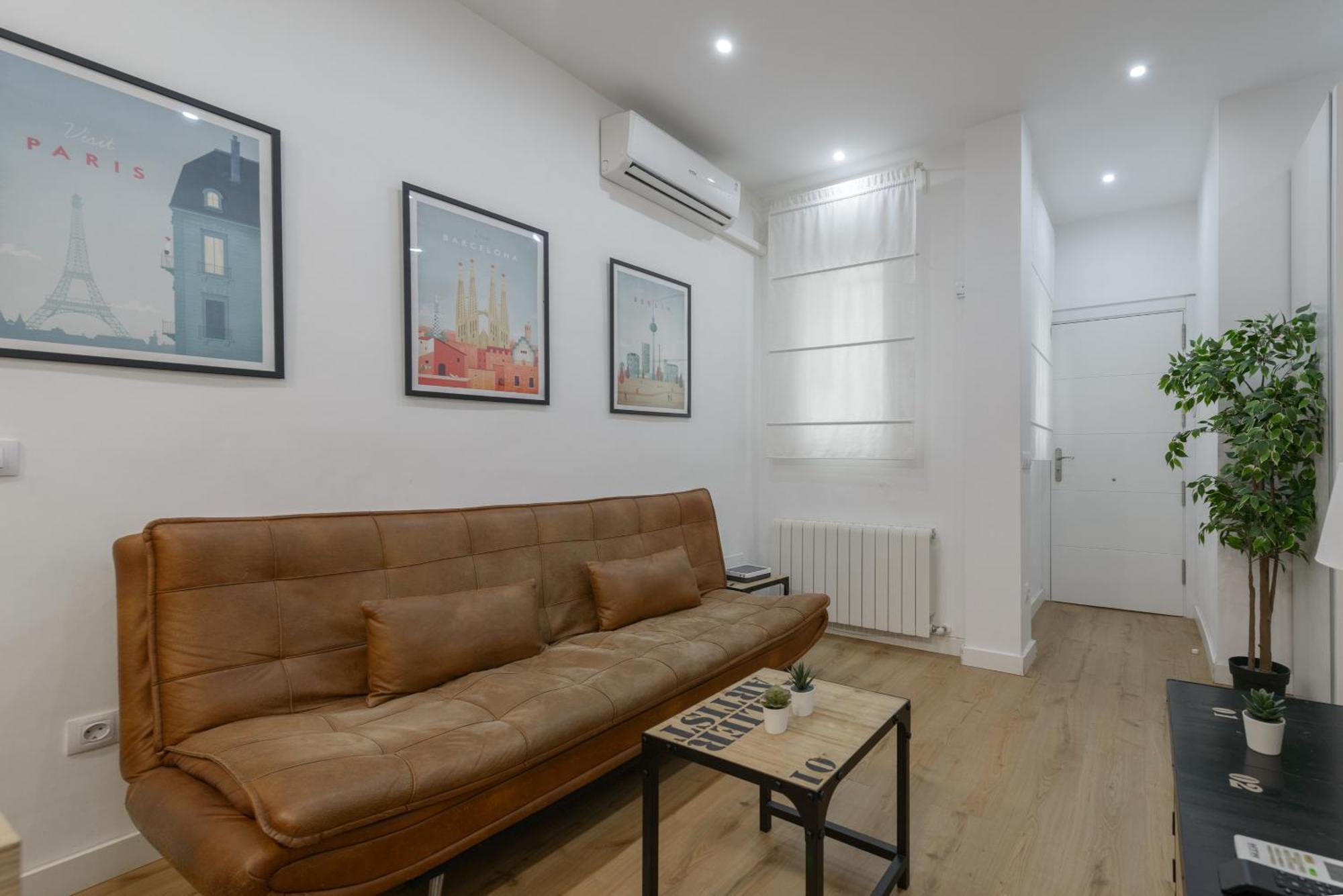 شقة Avila Calle, Precioso Estudio En Santiago Bernabeu-Estrecho En Segundo Piso Sin Ascensor مدريد المظهر الخارجي الصورة